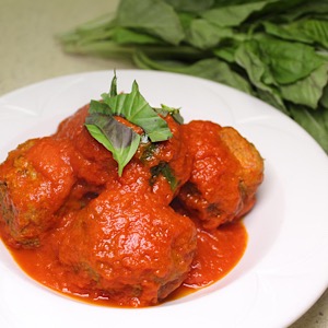 Order 5 Homemade Italian Style Meatballs food online from Pizzaiola store, North Babylon on bringmethat.com