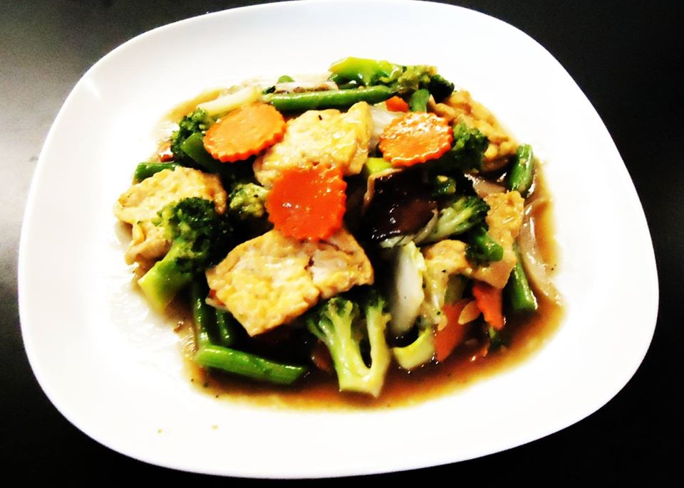 Order Veggie Delight food online from Siriwan Thai Restaurant store, Silver Spring on bringmethat.com