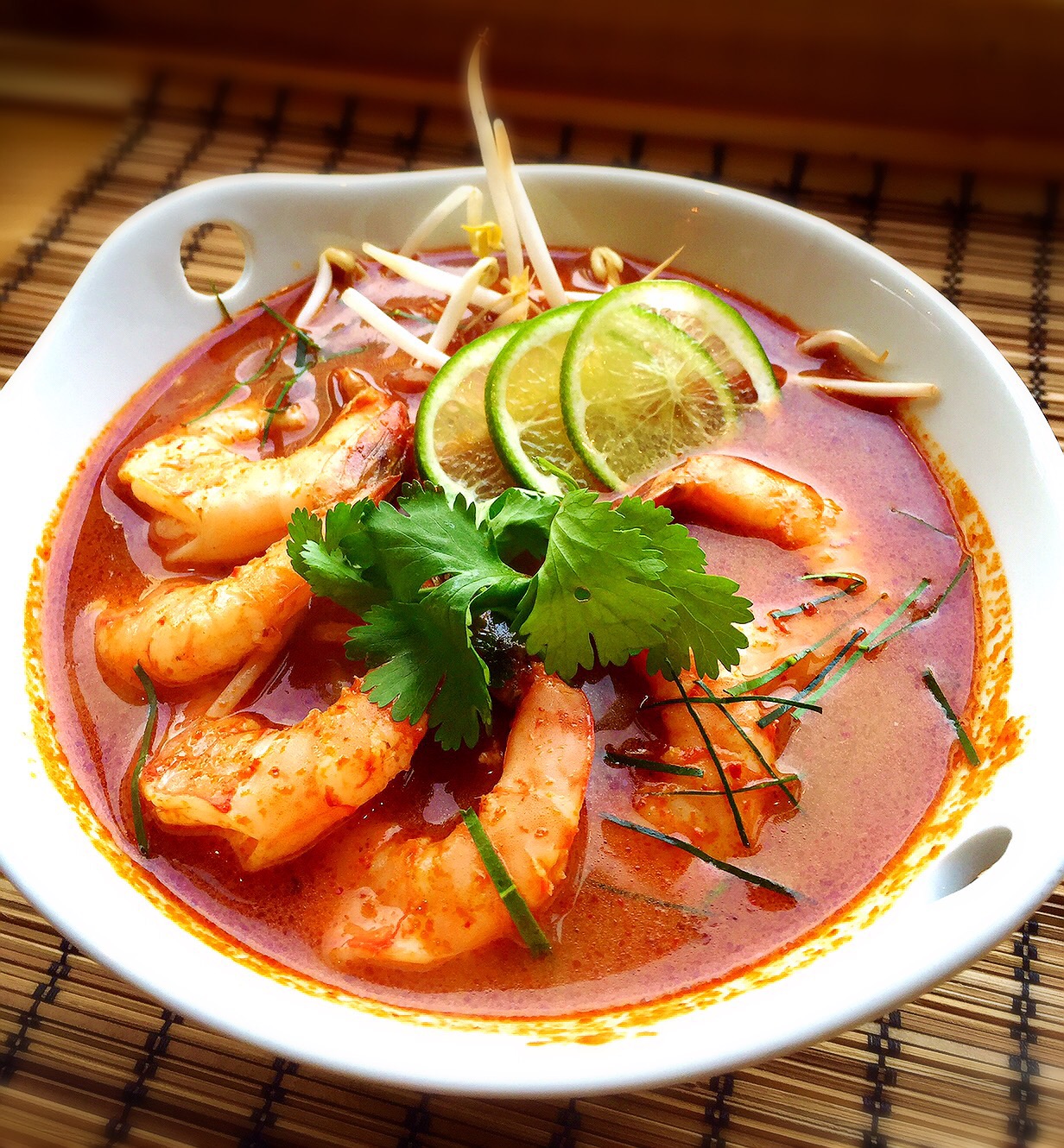Order Tom Yum Koong Ramen Noodle Soup food online from Nori Sushi store, Chicago on bringmethat.com