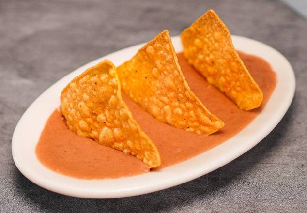 Order Frijoles Refritos/ Refried Beans food online from Muelle 37 store, Donna on bringmethat.com