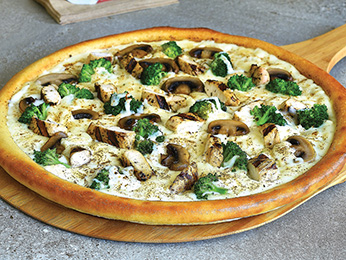 Order Chicken Alfredo Pizza food online from Pizza Bolis store, Manassas on bringmethat.com