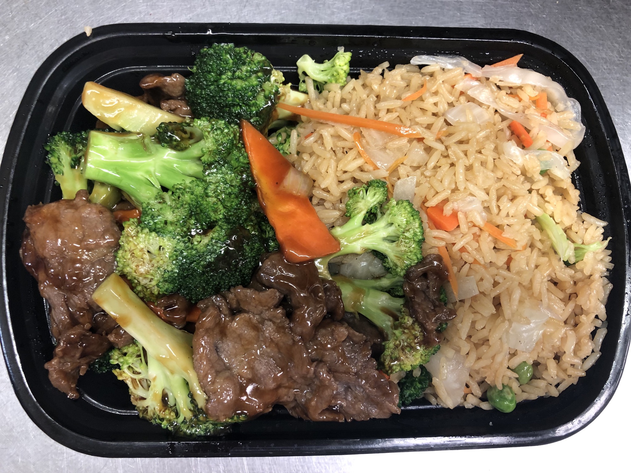 Order D4. Broccoli with Beef Combo 芥蓝牛 food online from JJ China store, Morrisville on bringmethat.com