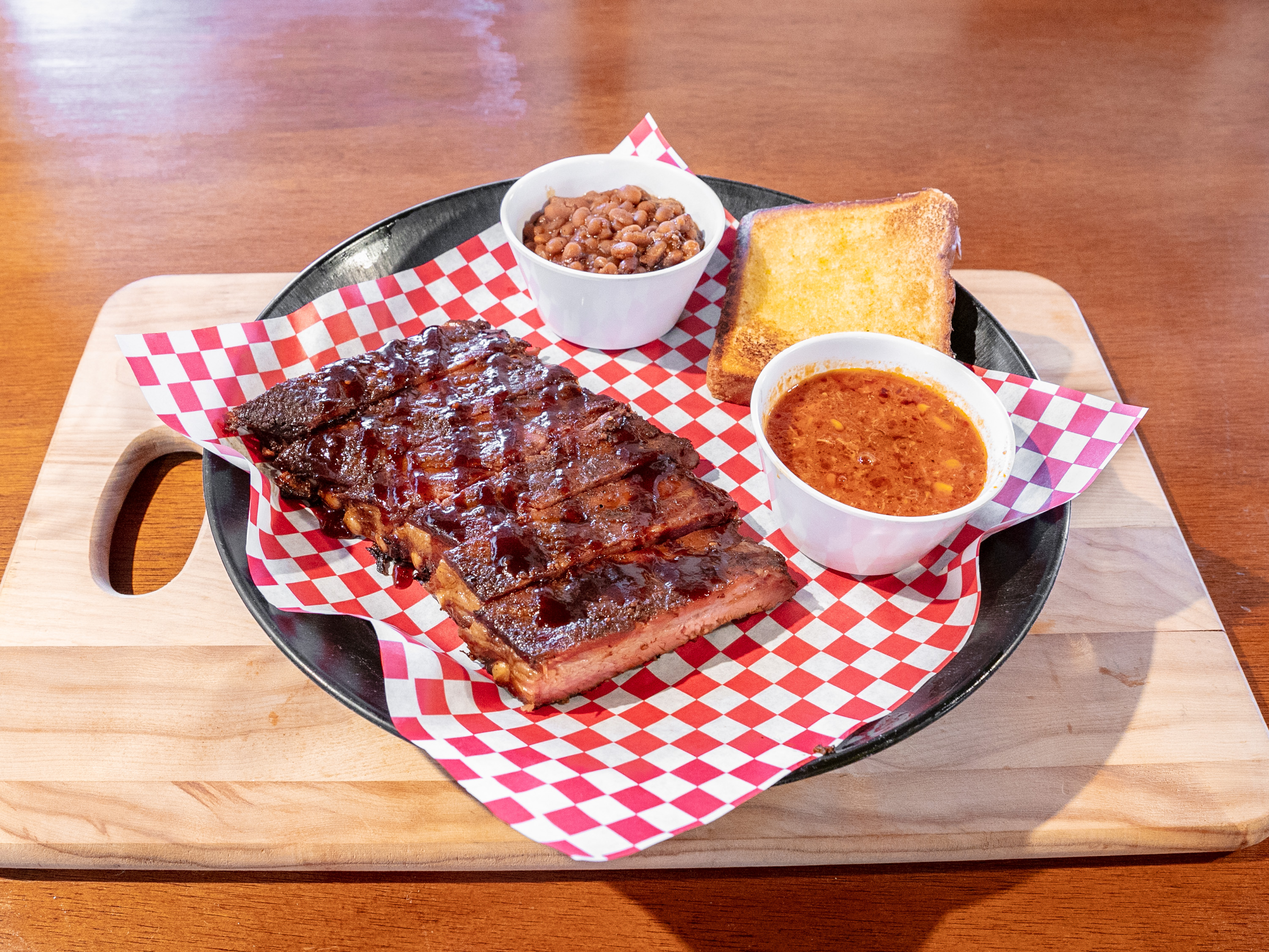 Order Rib Plate with 2 Sides and Bread food online from Smokin Gold Bbq store, Lilburn on bringmethat.com