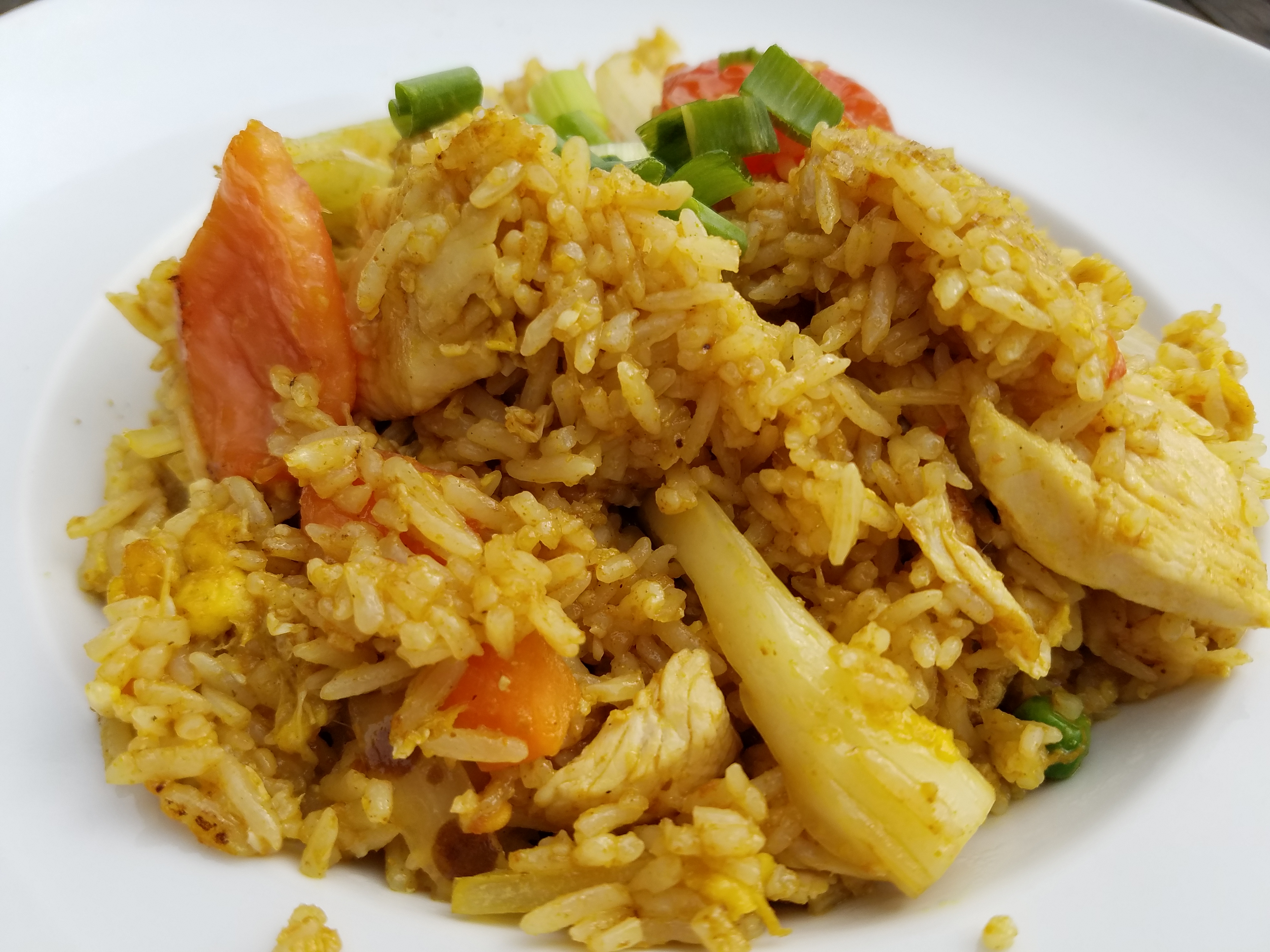 Order Yellow Curry Fried Rice food online from A La Carte Thai Bistro store, Culver City on bringmethat.com
