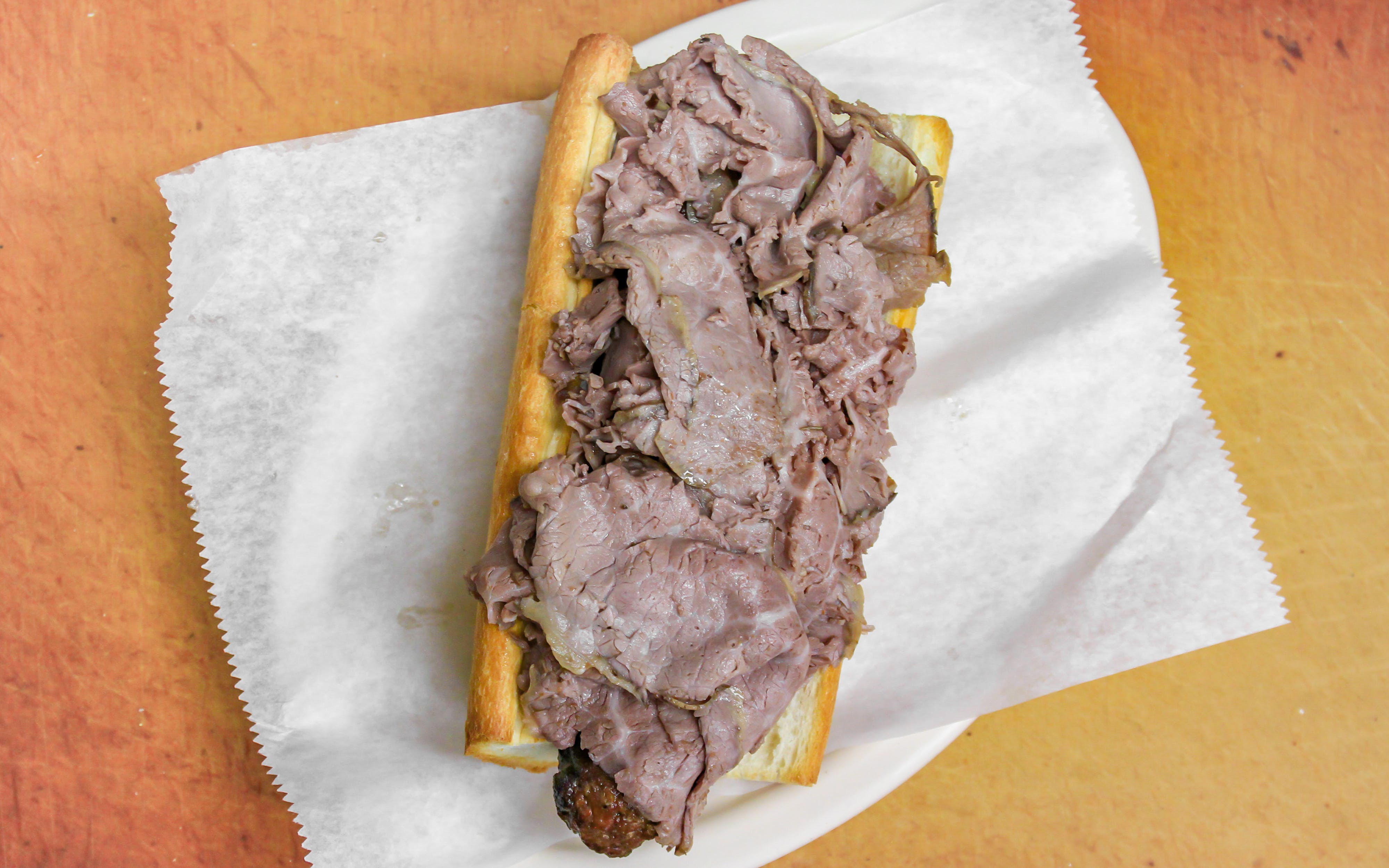Order Italian Beef Sandwich food online from Vini's Pizza store, Chicago on bringmethat.com