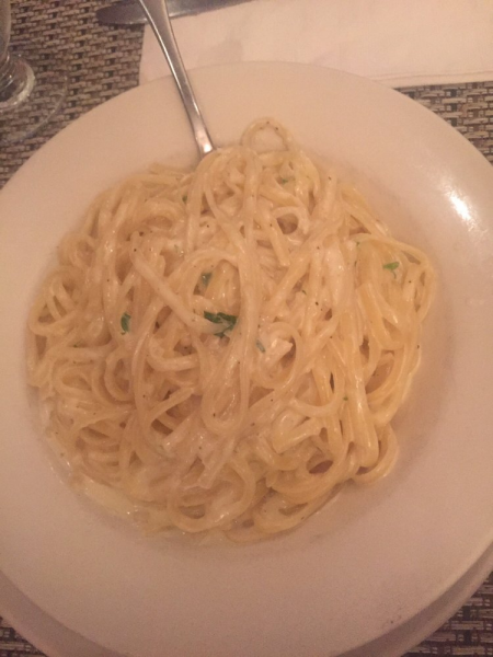 Order Linguine Alfredo food online from Acquista Trattoria store, Fresh Meadows on bringmethat.com
