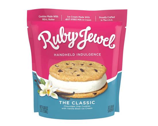 Order Ruby Jewel Classic Sandwich - Chocolate Chip Cookies with Vanilla Bean Ice Cream food online from Johnny Rockets - Ontario Mills store, Ontario on bringmethat.com