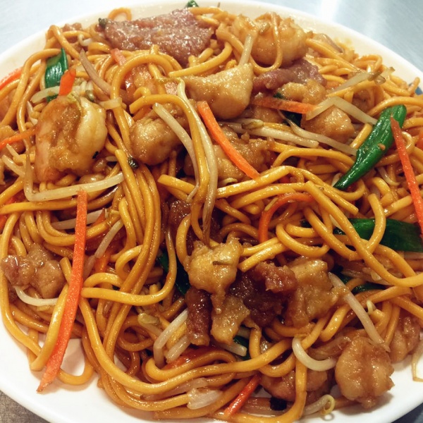 Order 84. House Chow Mein food online from China One store, Moreno Valley on bringmethat.com