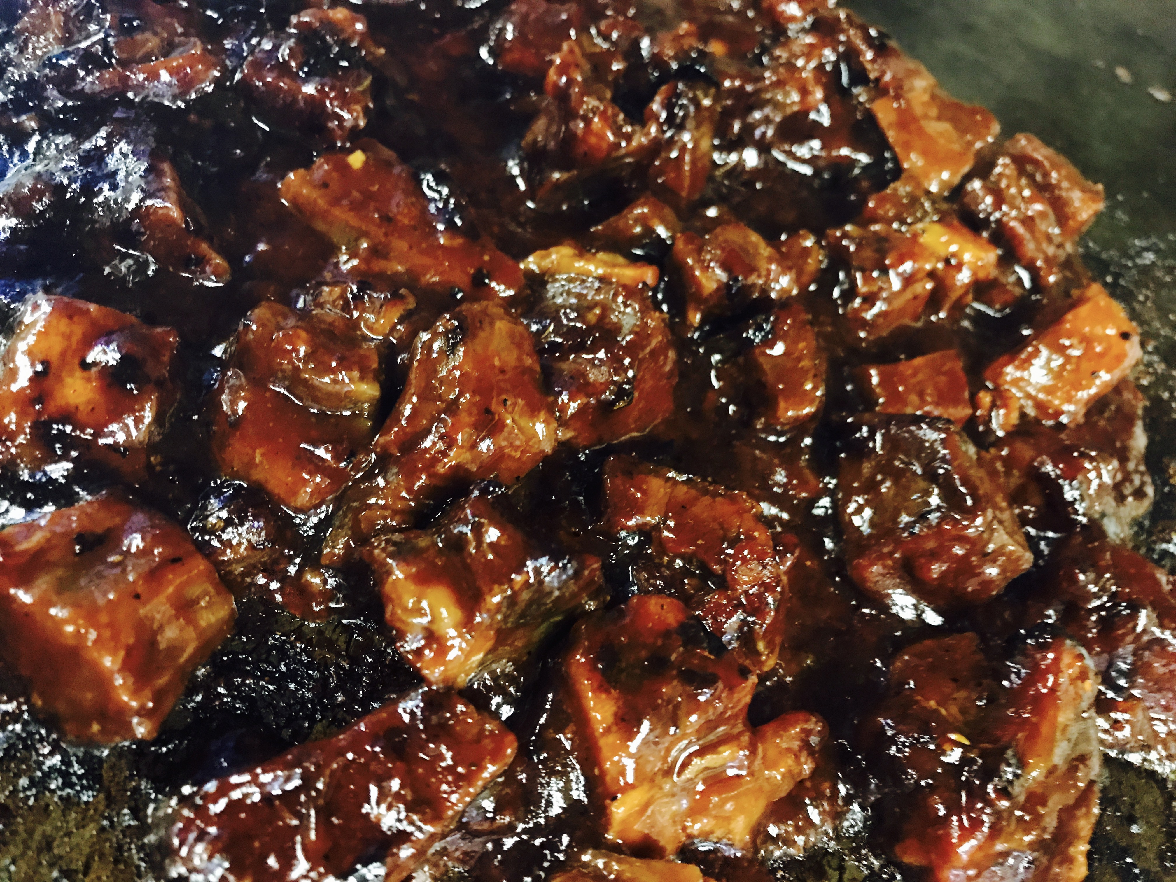 Order BBQ Rib Tips food online from Pigs On A Wing store, Lindenhurst on bringmethat.com