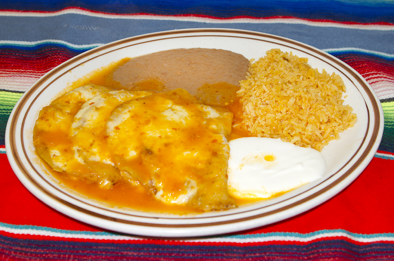 Order Enchiladas Suizas food online from La Choza Mexican Grill store, Chicago on bringmethat.com