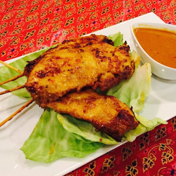 Order Chicken Satay food online from Thai Woodinville store, Woodinville on bringmethat.com