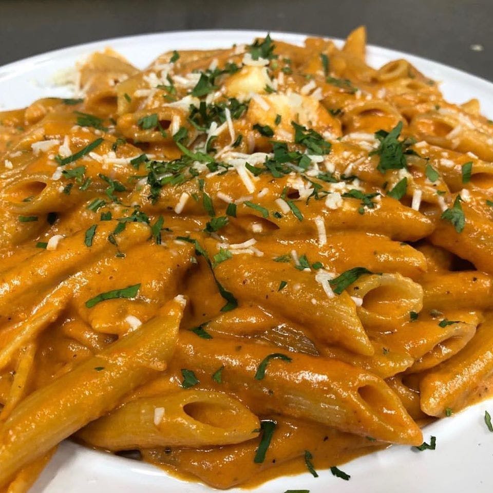 Order Penne Vodka Lunch - Lunch food online from Planet Pizza store, Ridgefield on bringmethat.com