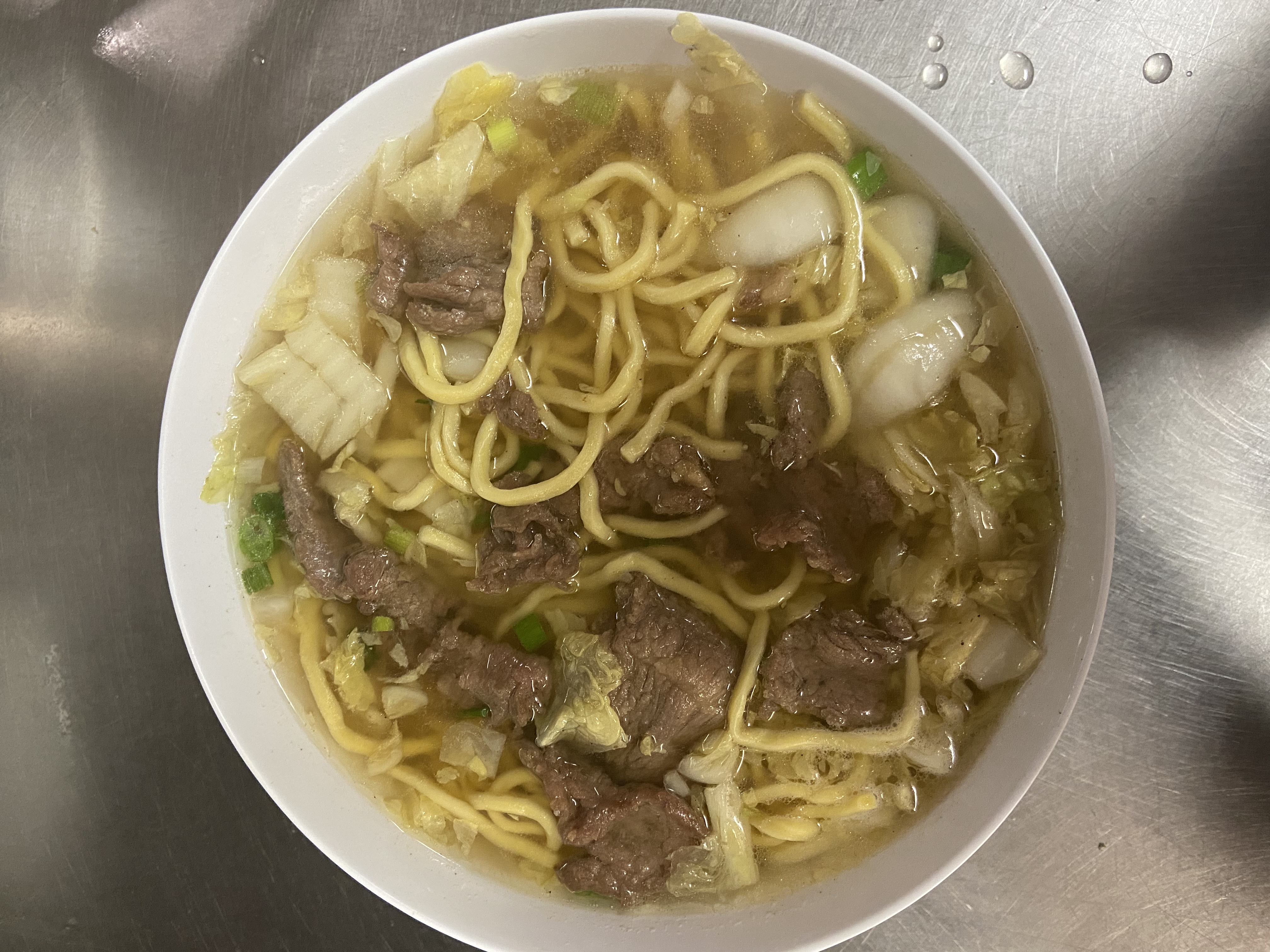 Order 8a. Quart of Noodle Soup with Beef food online from New Jin Xin store, Brooklyn on bringmethat.com
