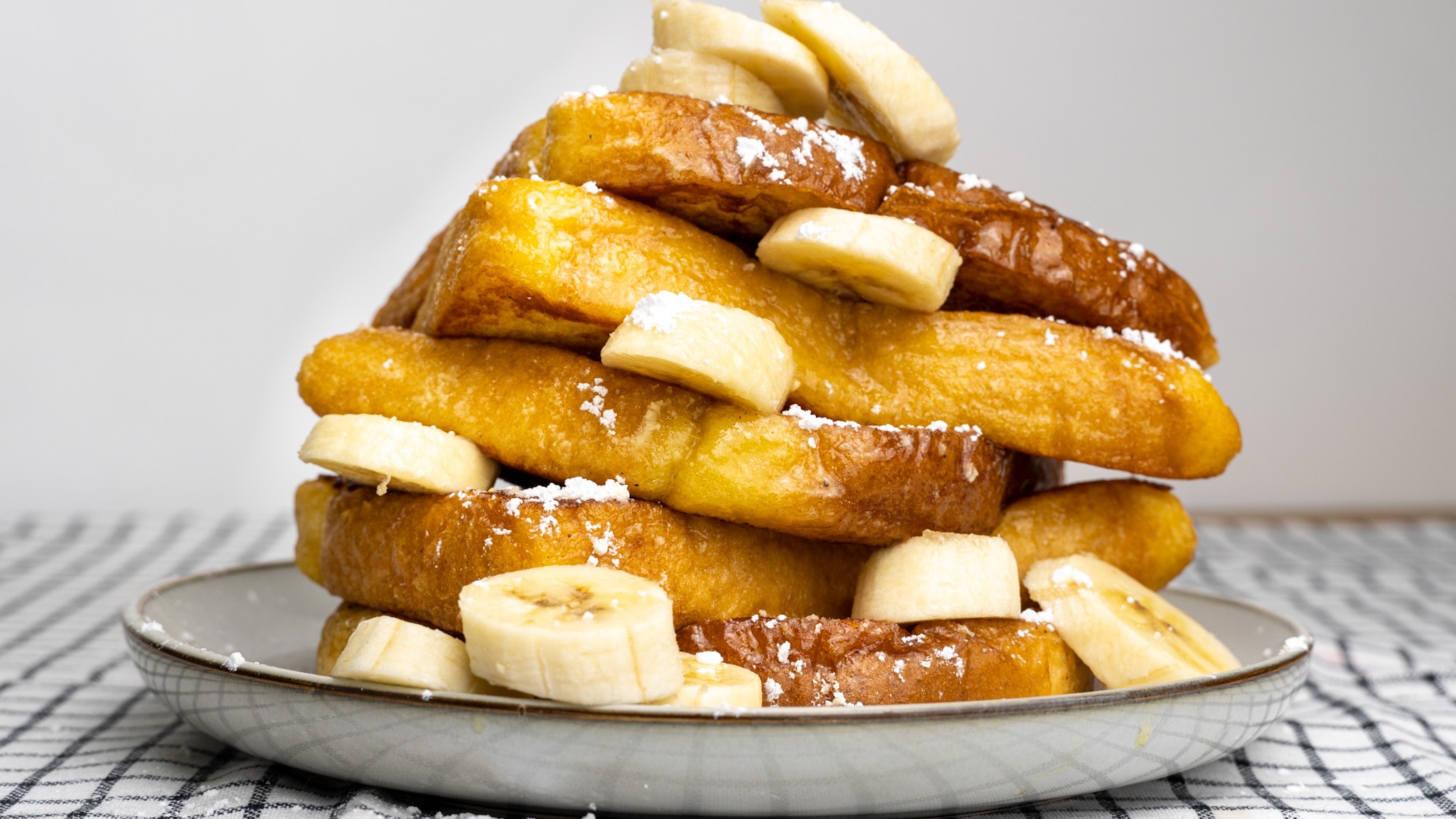 Order Banana French Toast food online from French Toast Cafe store, Los Angeles on bringmethat.com