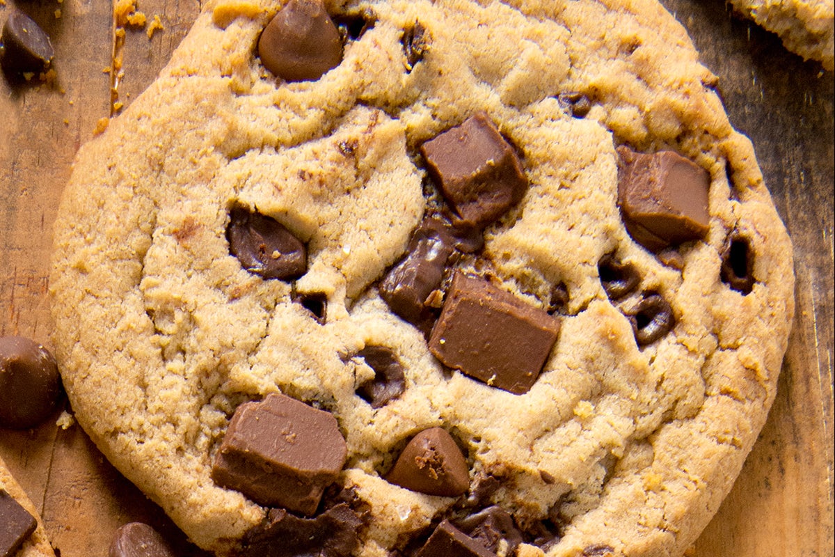 Order Hershey's Cookies food online from Pieology Pizzeria store, Franklin on bringmethat.com