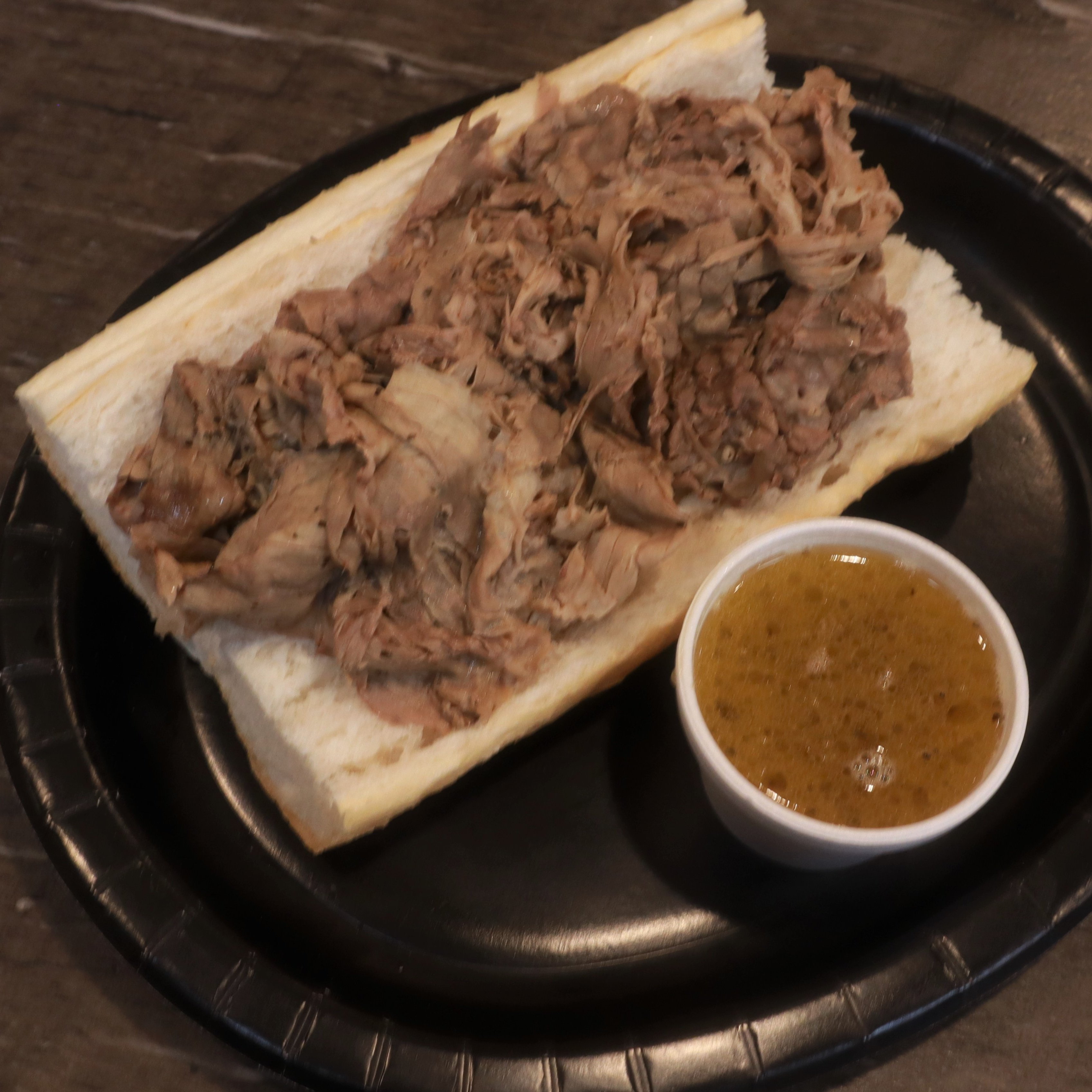 Order Homemade Italian Beef Sandwich food online from Tom And Jerry store, Rockford on bringmethat.com