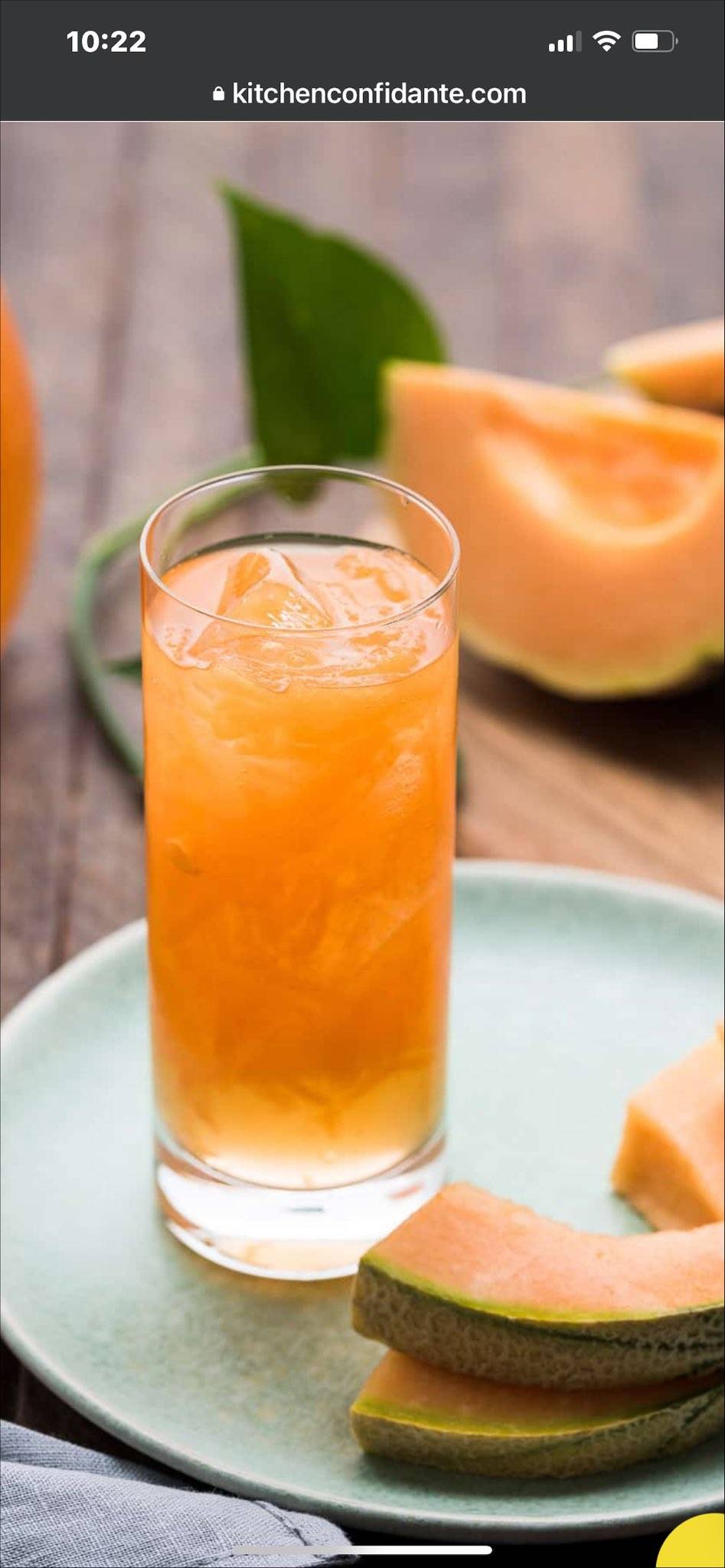 Order Melon Juice food online from Salo-Salo Kitchen store, West Covina on bringmethat.com