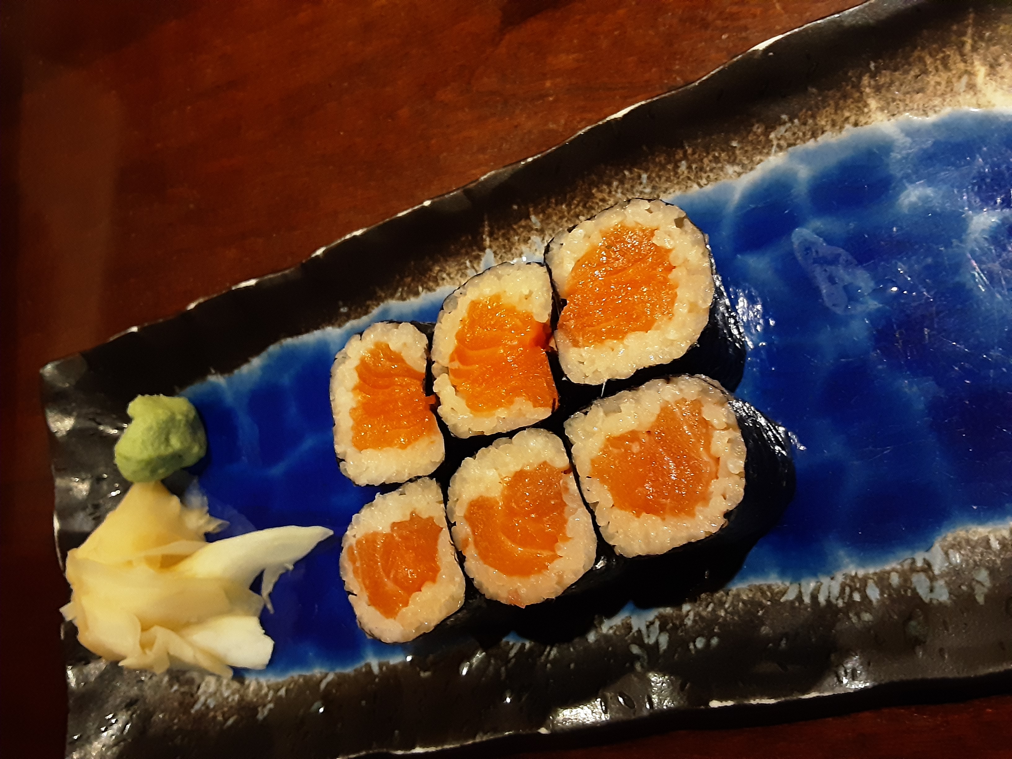 Order Salmon Roll food online from Inase Sushi store, New York on bringmethat.com