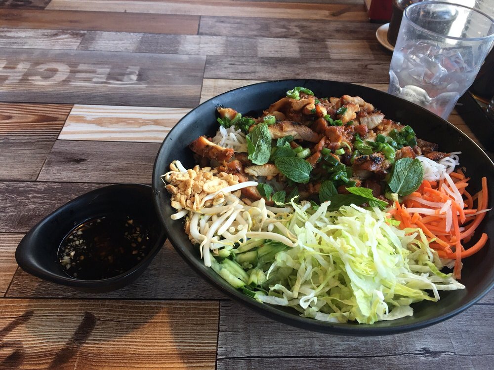 Order B8-BBQ Chicken with Vermicelli (Bun ga nuong) food online from Pho Ph Ha store, Oceanside on bringmethat.com