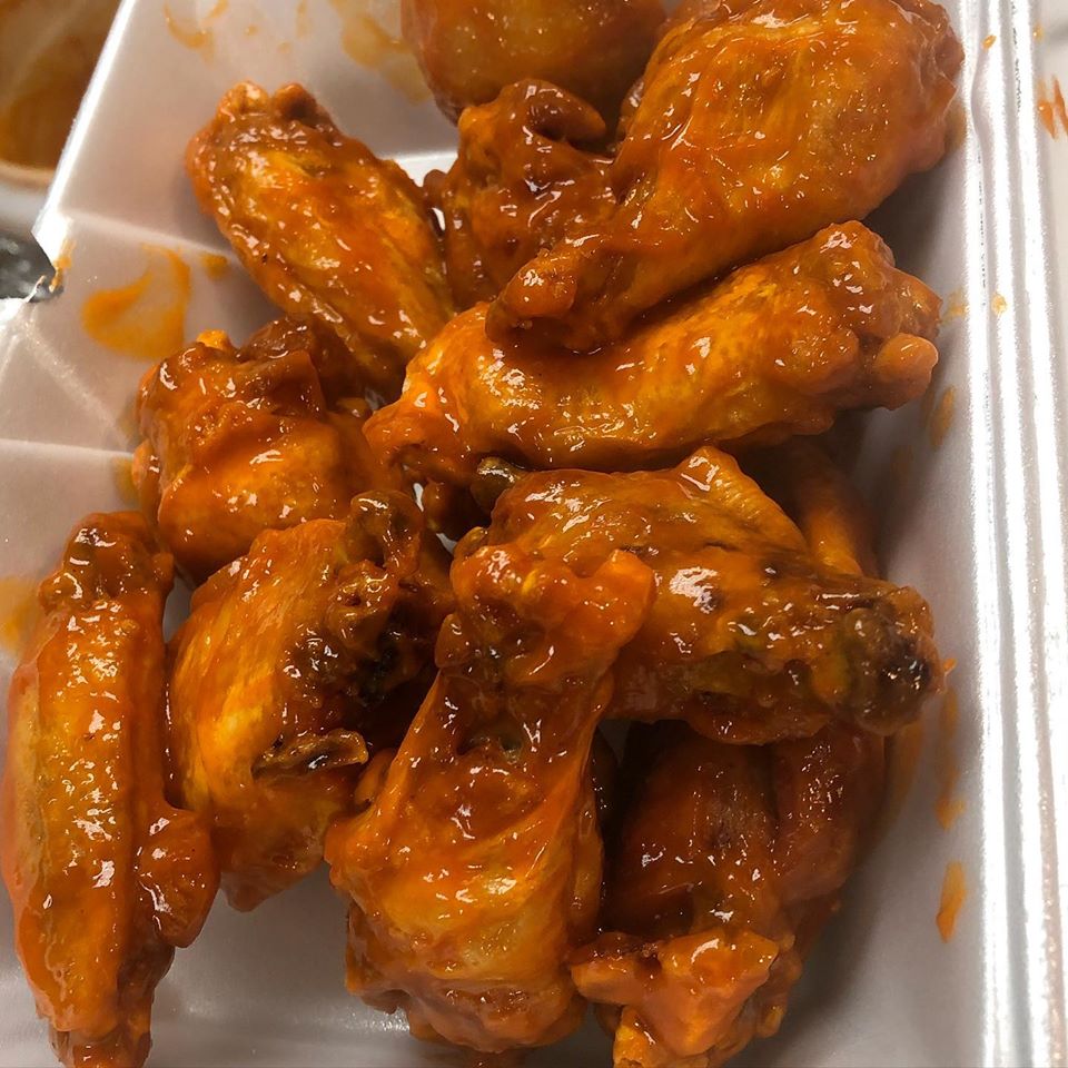 Order Buffalo Wings (100 Pieces) food online from Olympia Pizzeria & Restaurant store, Norristown on bringmethat.com