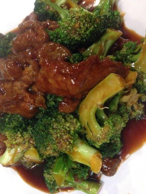 Order Beef with Broccoli芥兰牛 food online from Spring Garden store, Washington on bringmethat.com