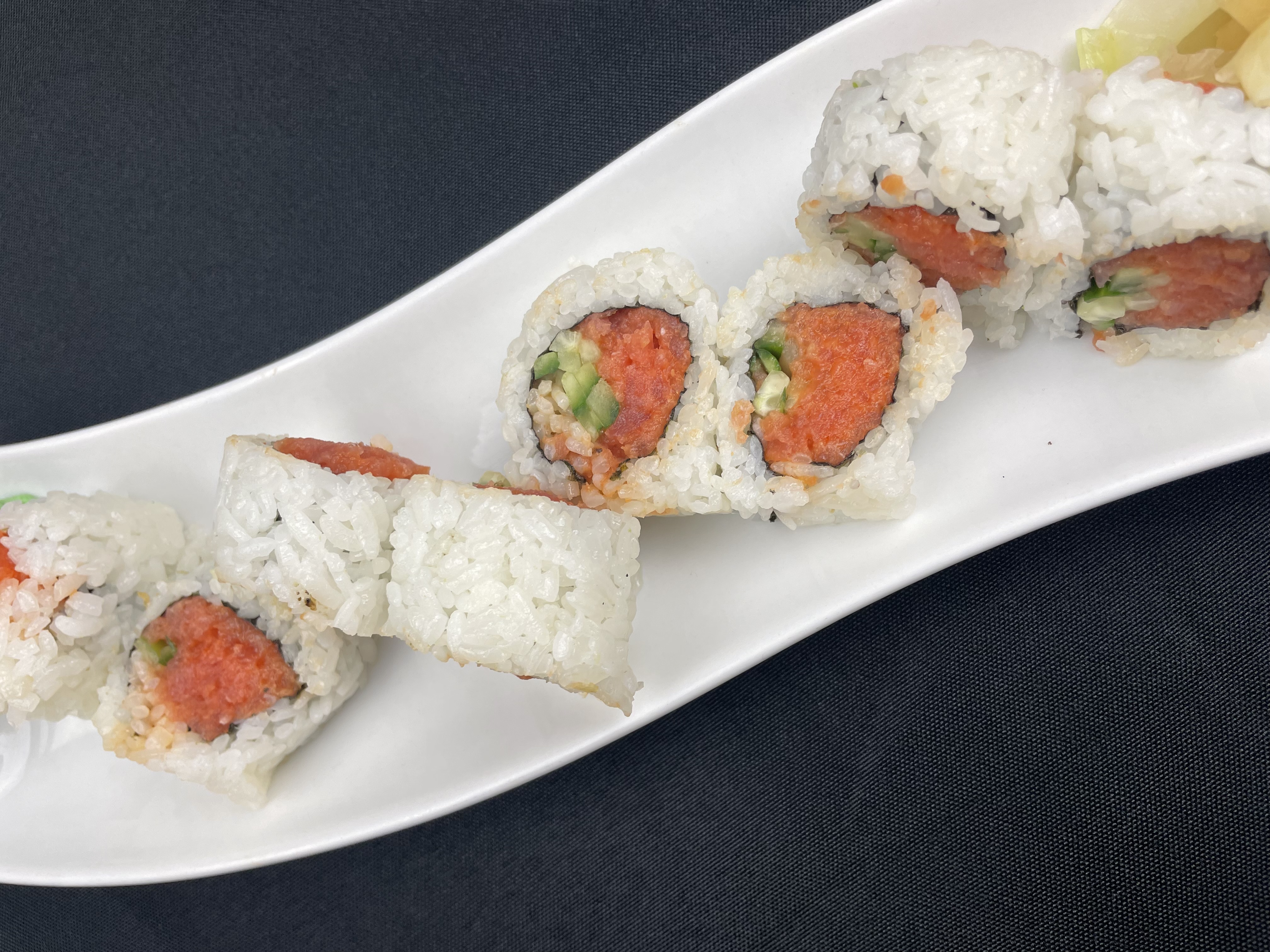 Order Spicy Tuna Roll food online from Sushi Hub store, Stockton on bringmethat.com