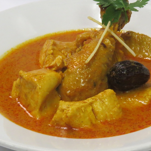 Order Chicken Curry food online from Tikka Cravings store, San Francisco on bringmethat.com