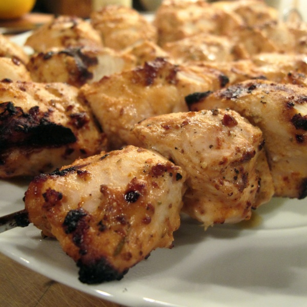 Order 5. A Skewer of Chicken Breast Kabob food online from Leo's Pizza store, Tujunga on bringmethat.com