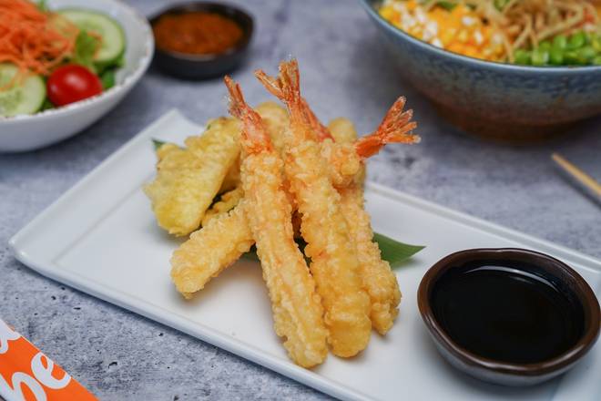 Order Shrimp Tempura food online from Sushi Maki store, South Miami on bringmethat.com