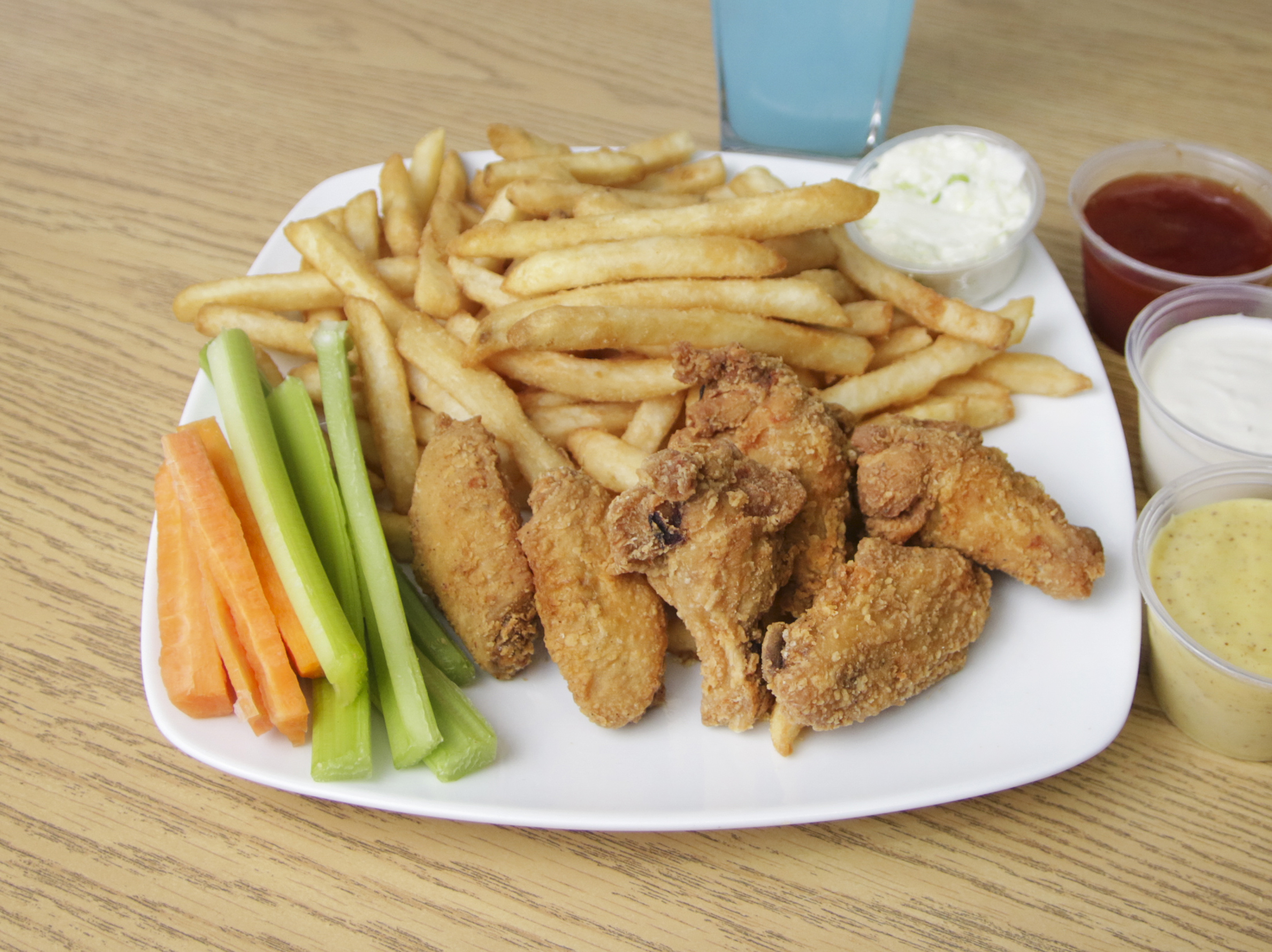 Order 6 Pieces Party Wing Combo food online from Nu Wave Fish & Chicken store, Ypsilanti on bringmethat.com