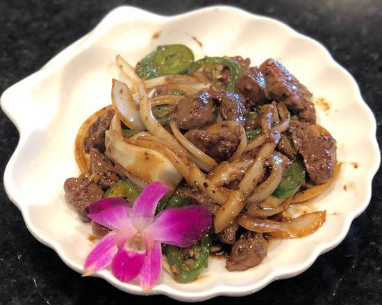 Order Shaking Beef food online from Thai.Pho store, Forney on bringmethat.com