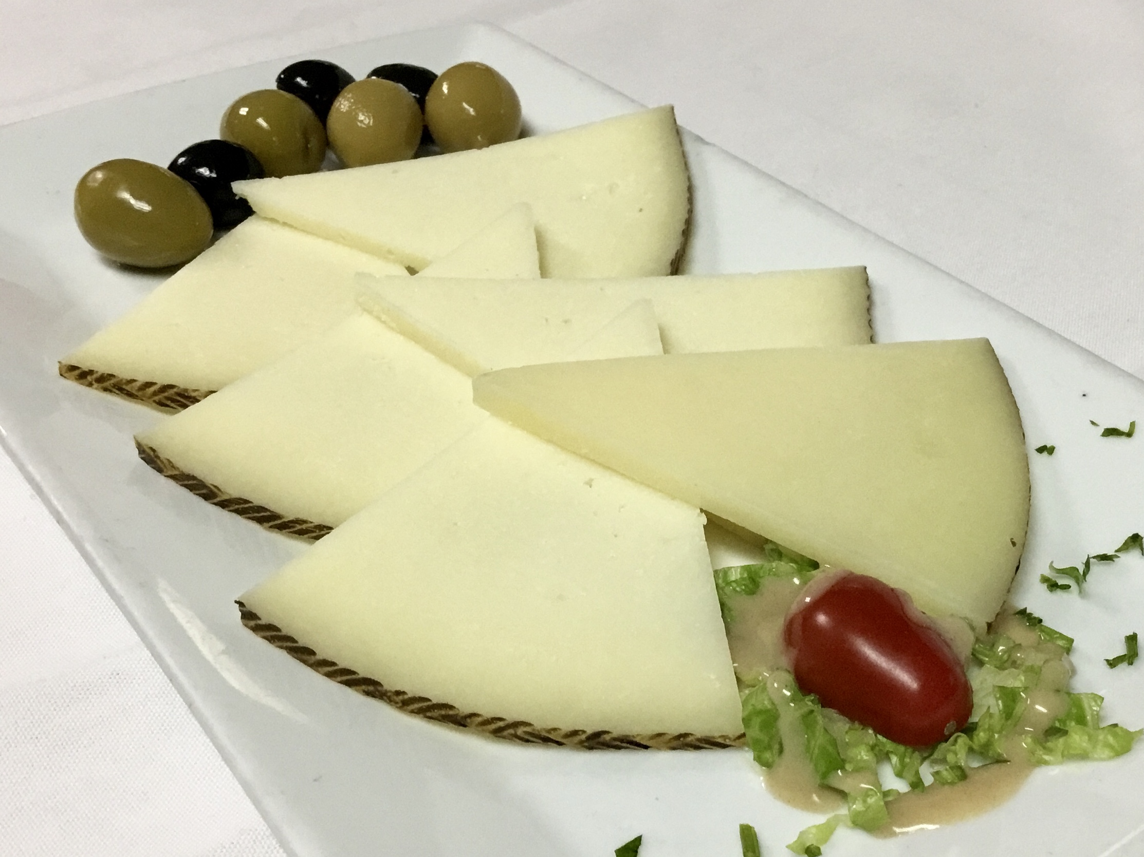 Order Manchego Cheese Tapa food online from Vivo Tapas Kitchen Lounge store, Newark on bringmethat.com