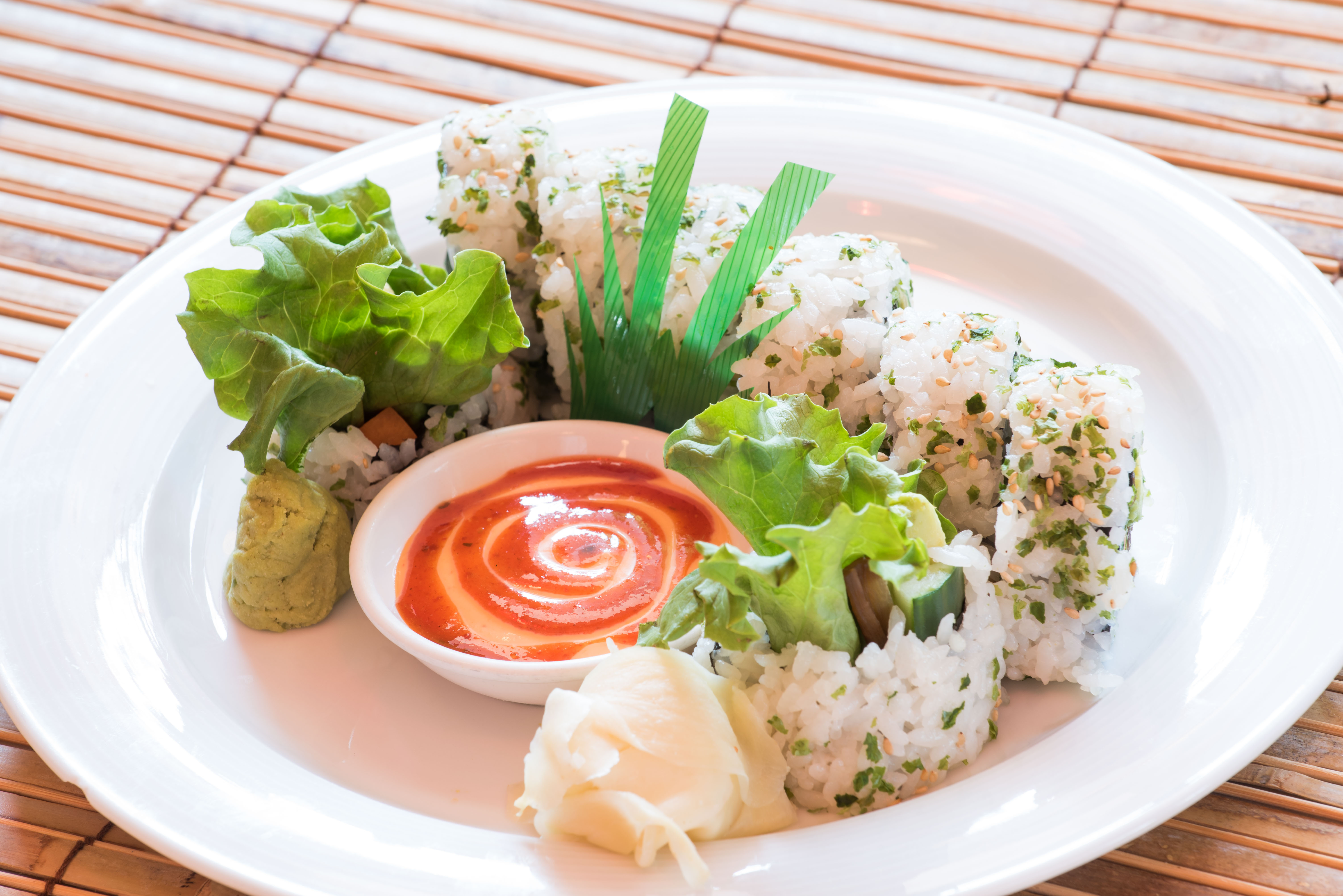 Order Vegetable Delight Roll food online from Tono Sushi store, Washington on bringmethat.com