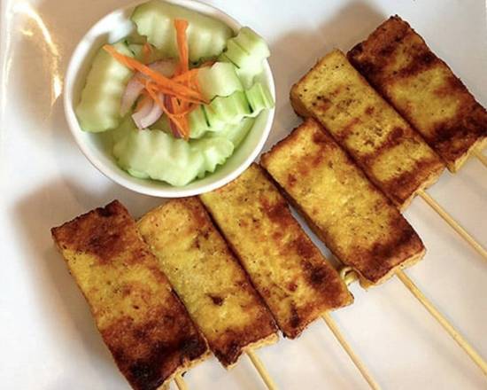 Order Tofu Satay food online from Royal Thai Restaurant store, Chicago on bringmethat.com
