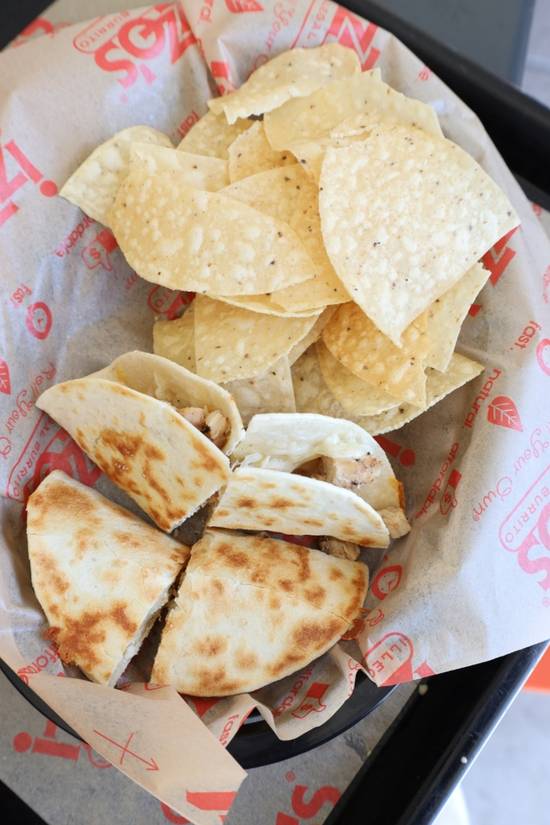 Order Kids Quesadilla food online from Izzos Illegal Burrito #4 store, Metairie on bringmethat.com