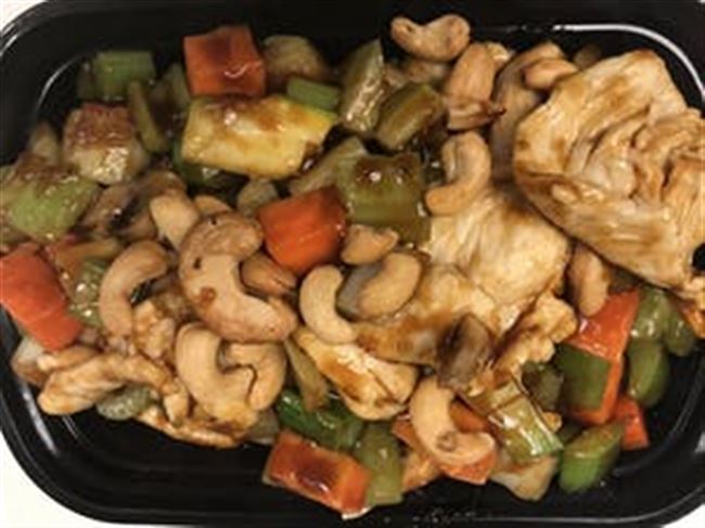 Order 245. Diced Chicken with Cashew Nuts food online from Iron Chef store, Phoenix on bringmethat.com