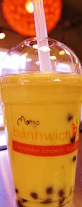 Order Mango Smoothie food online from Banhwich Cafe store, Lincoln on bringmethat.com
