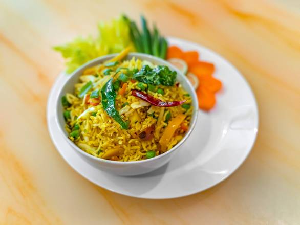 Order P_Hakka Fried Rice food online from Indian Delights store, Cedar Park on bringmethat.com