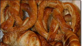 Order All Beef Hot Dog  food online from Barbie's Soft Pretzels store, Newtown on bringmethat.com