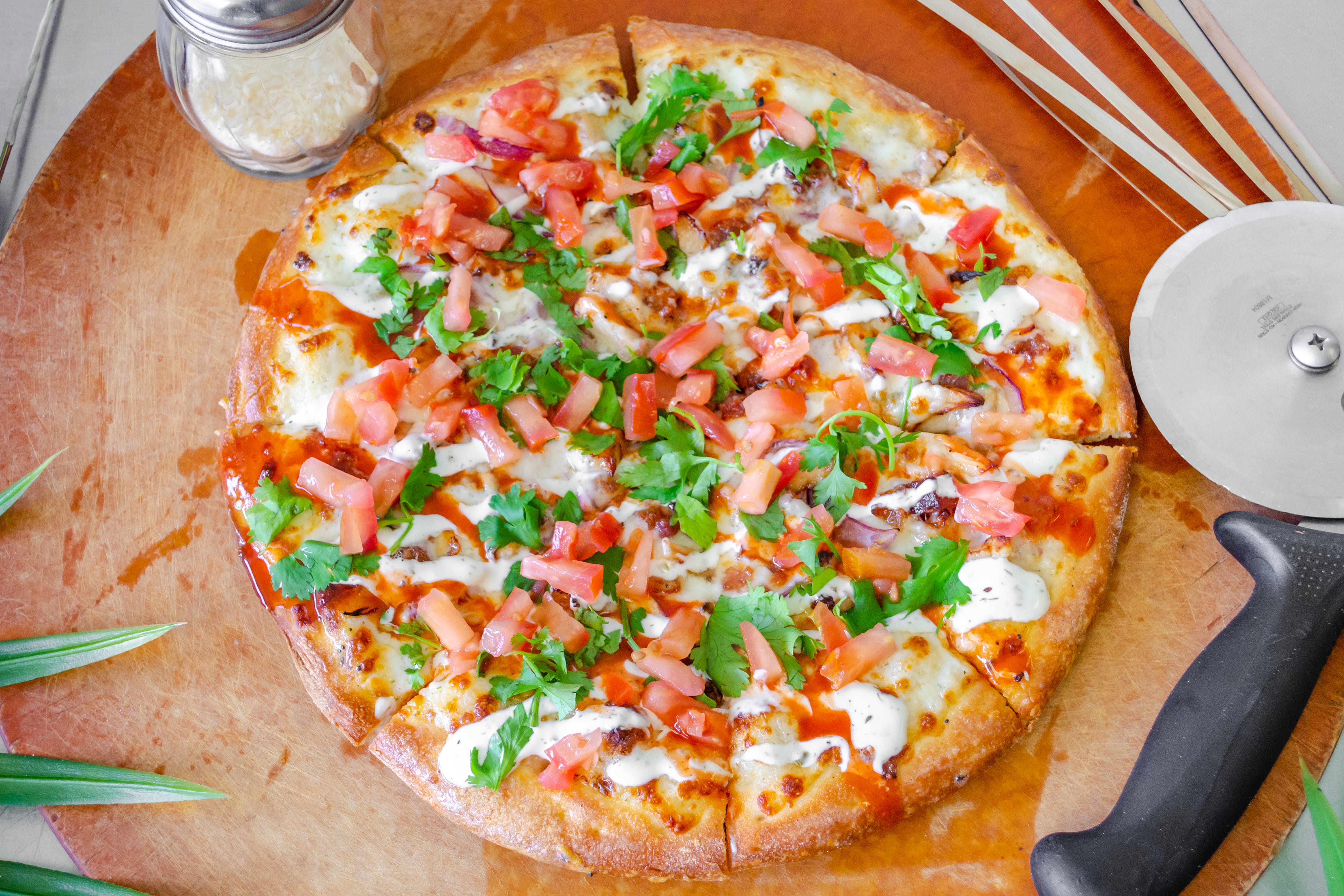 Order Buffalo Chicken Ranch Pizza - Small 10'' (8 Slices) food online from Milan Pizza store, Rancho Cordova on bringmethat.com
