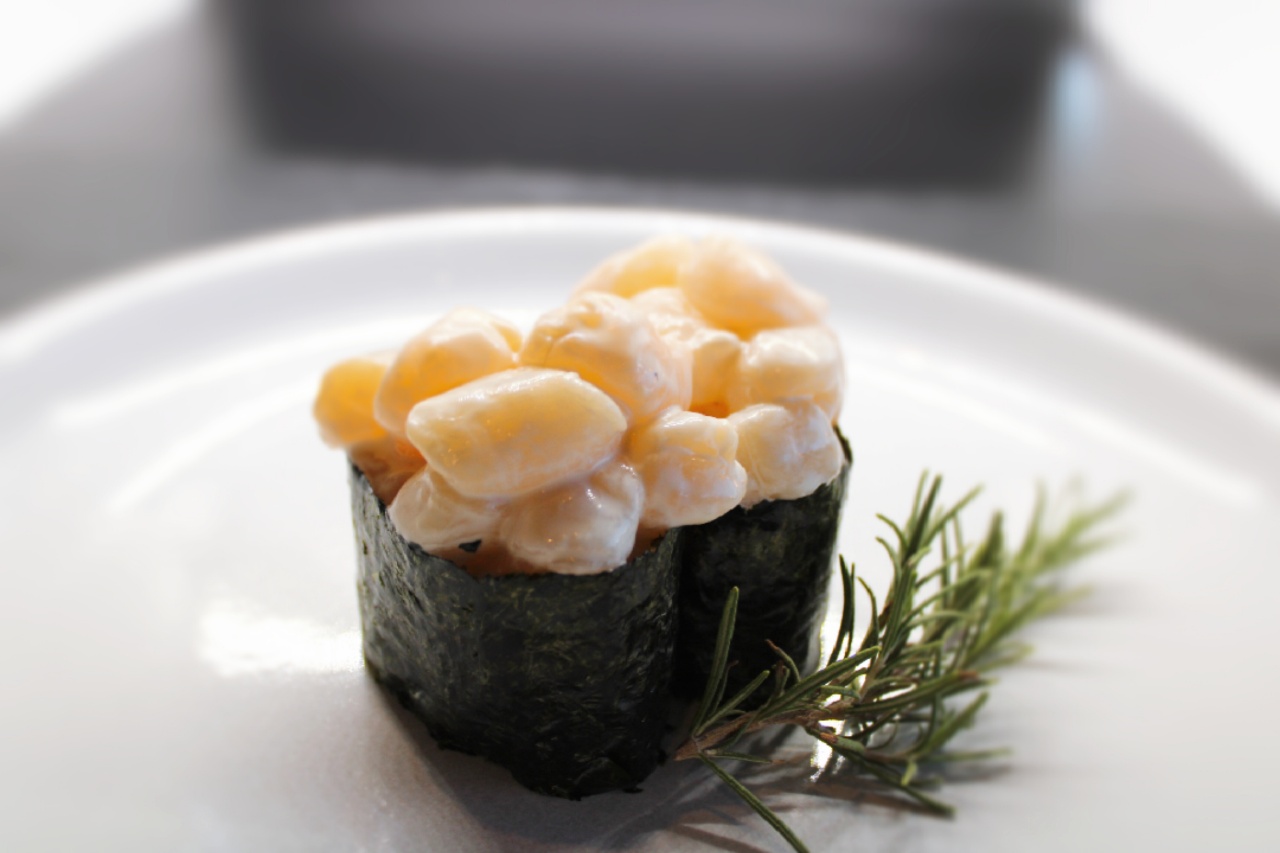 Order Scallop Sushi food online from Yes Sushi store, Pasadena on bringmethat.com