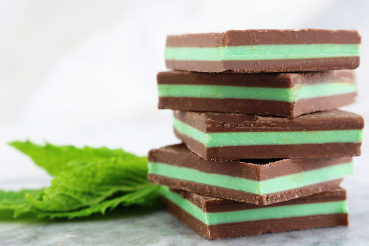 Order 2 lb. Milk Chocolate Mint Sandwiches food online from Fernwood Finest Candies store, Midvale on bringmethat.com
