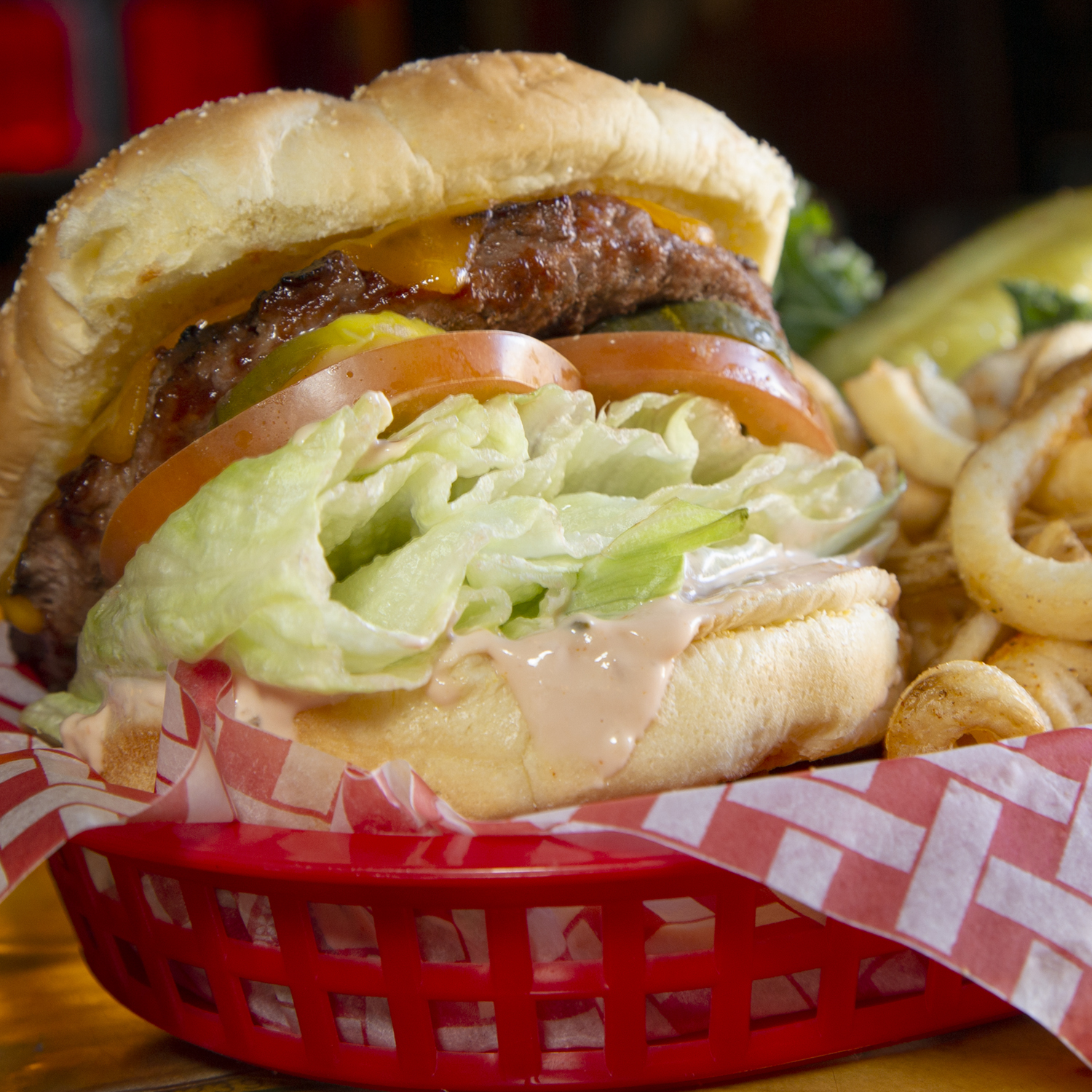 Order Bear Burger in Paradise food online from Madison Bear Garden store, Chico on bringmethat.com