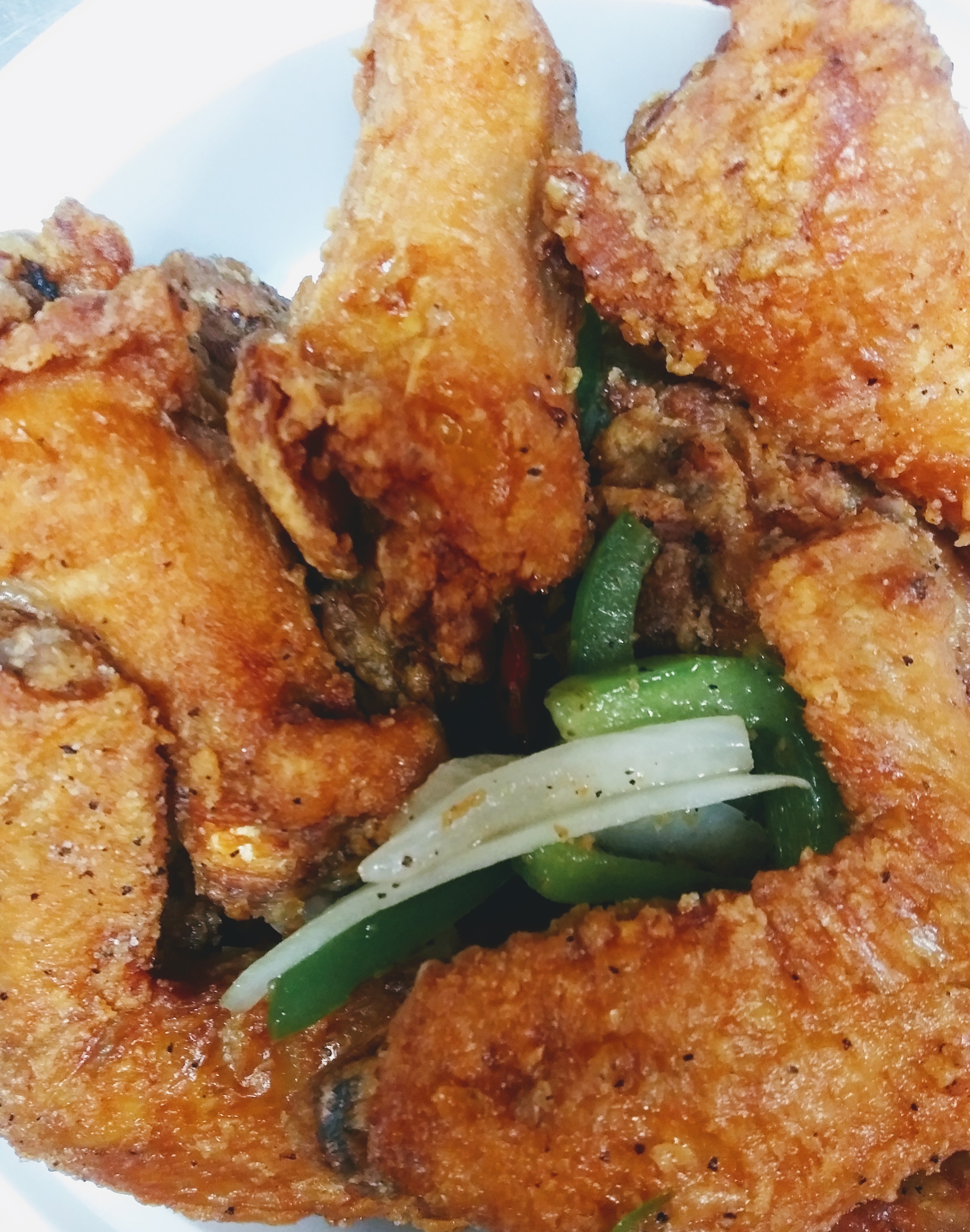 Order 10 Pieces Crispy Chicken Wings food online from Wok-to-Go store, Mount Laurel Township on bringmethat.com