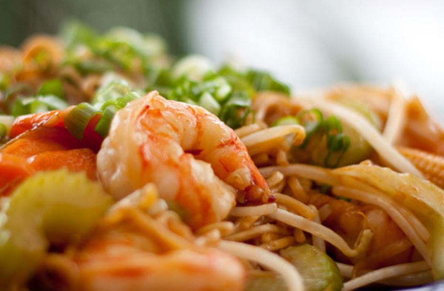 Order 31. Shrimp Lo Mein food online from Evergreen store, Corning on bringmethat.com