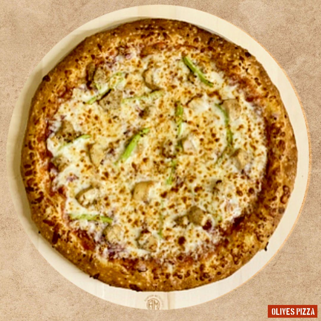 Order Chicken Deluxe - large 14'' (8 slices) food online from Olives Pizza store, Stafford on bringmethat.com