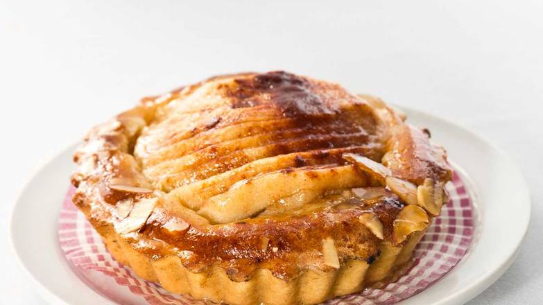 Order Apple Almond Tart food online from Bijan Bakery & Cafe store, San Jose on bringmethat.com