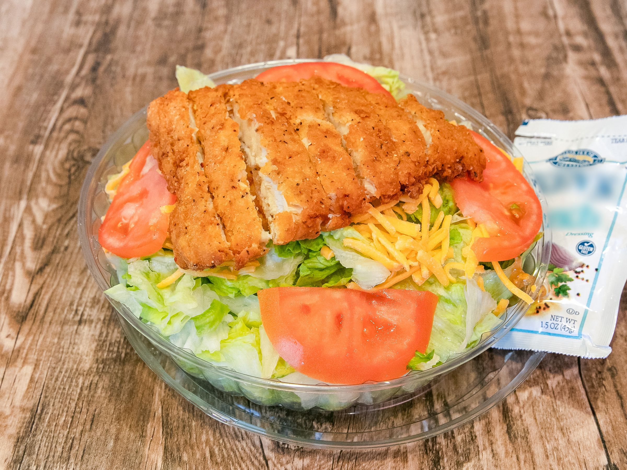 Order Entree Chicken Salad food online from Cutting Edge Pizza & Wings store, Atlanta on bringmethat.com
