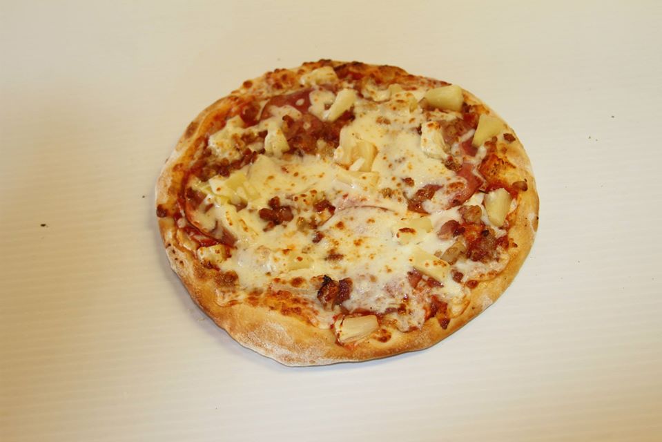 Order Hawaiian Pizza food online from Parkway Express Pizza, Subs, & More store, Lafayette on bringmethat.com
