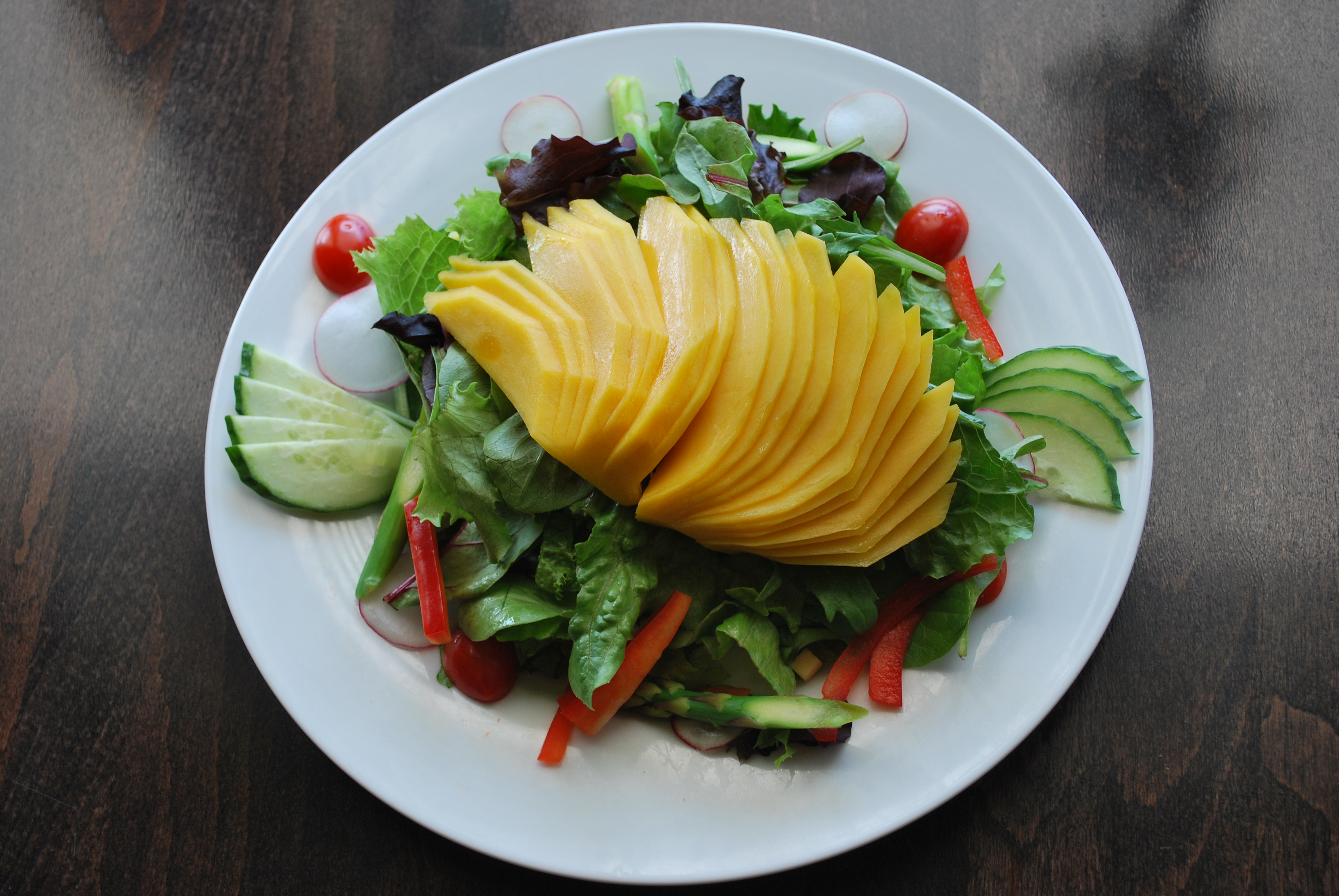 Order S10. Mango Salad food online from Gobo store, Brooklyn on bringmethat.com